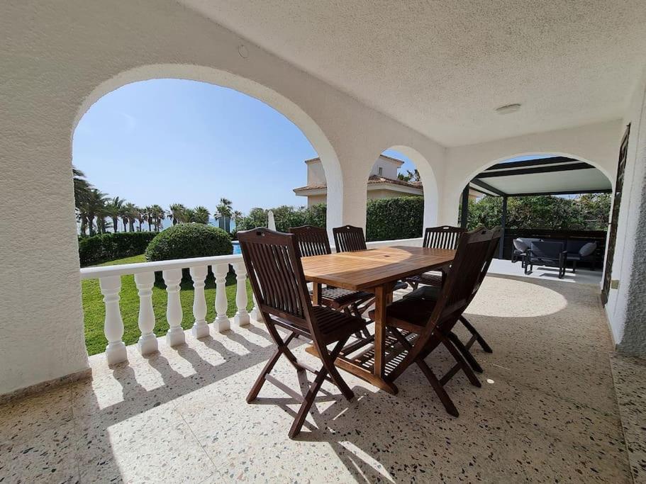 Villa On The Beach Playa Flamenca Orihuela Exterior foto